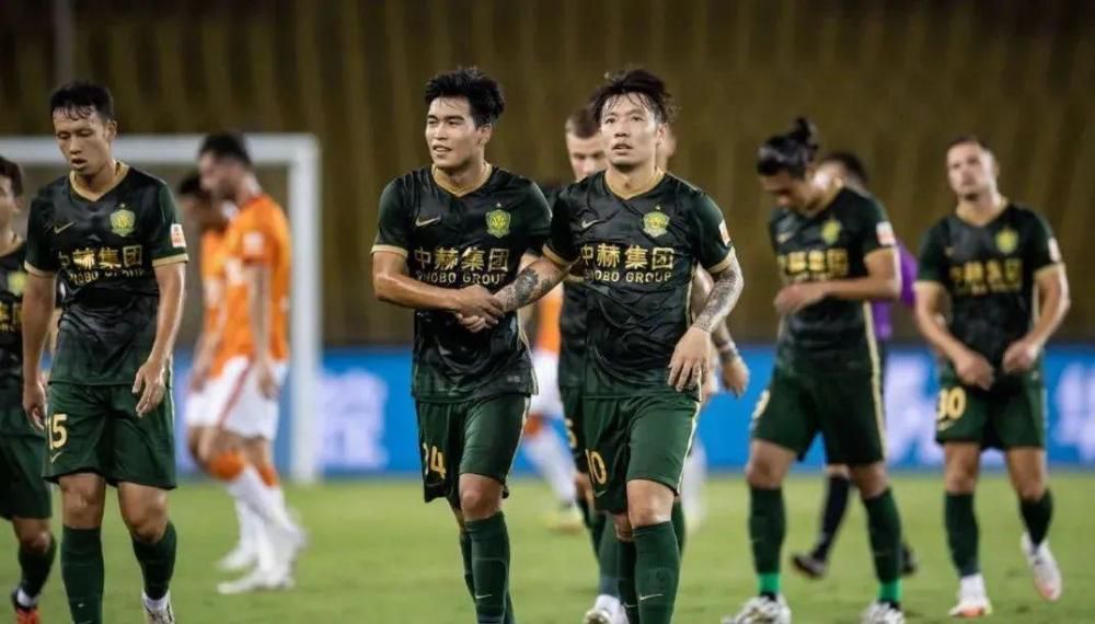 全场比赛结束，国际米兰2-0莱切。